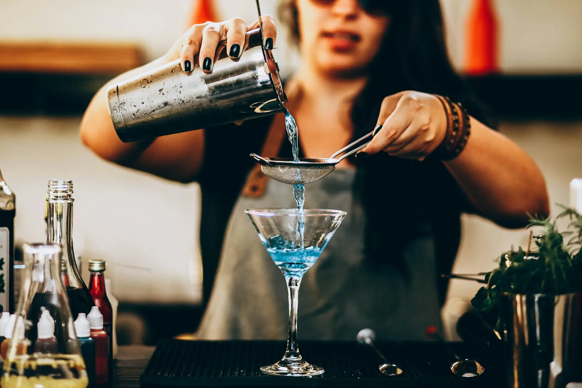 Step-by-Step Guide: How Do You Make a Gin Martini?