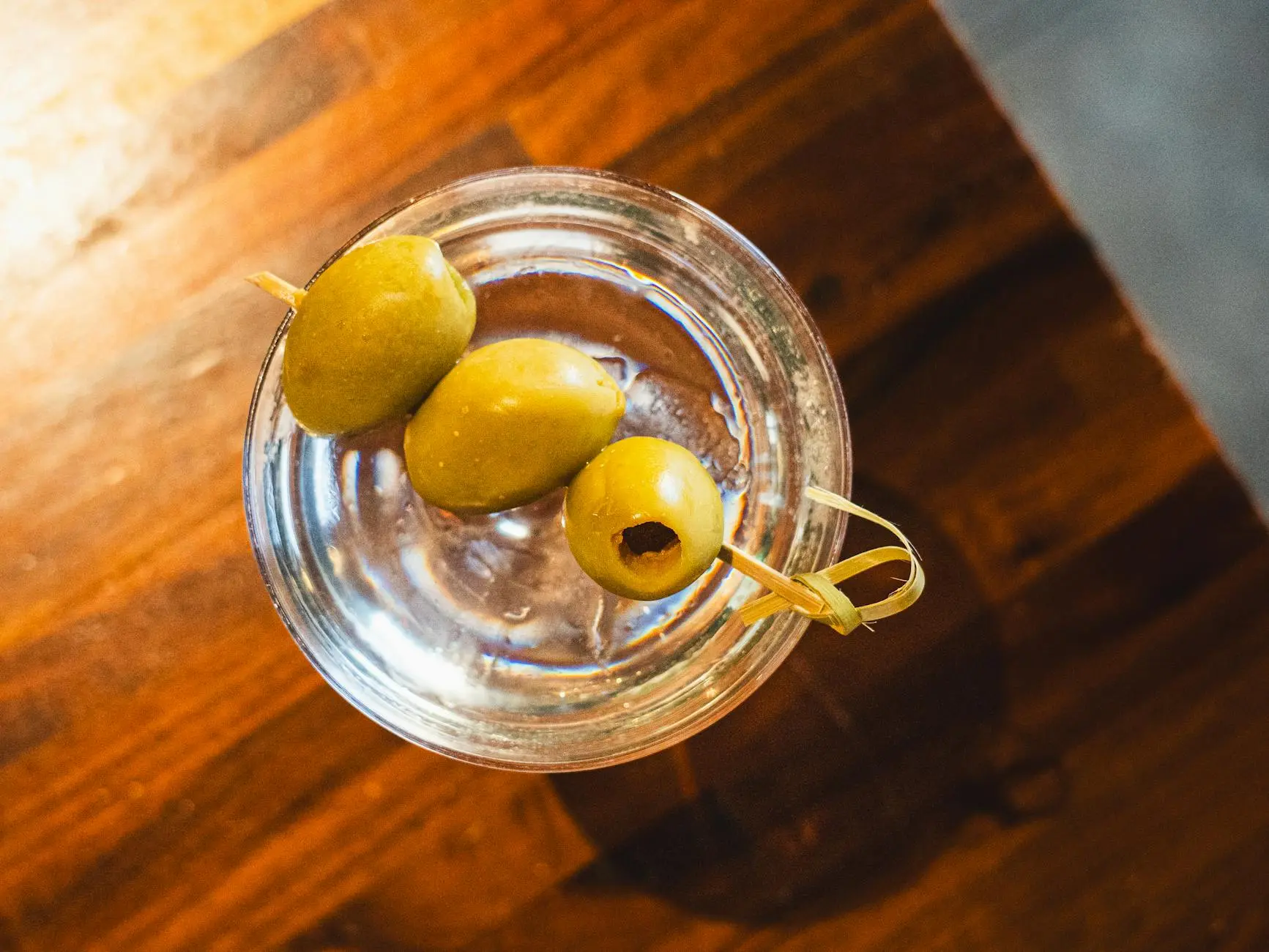 What Is A Gin A Beginner S Guide To This Classic Spirit