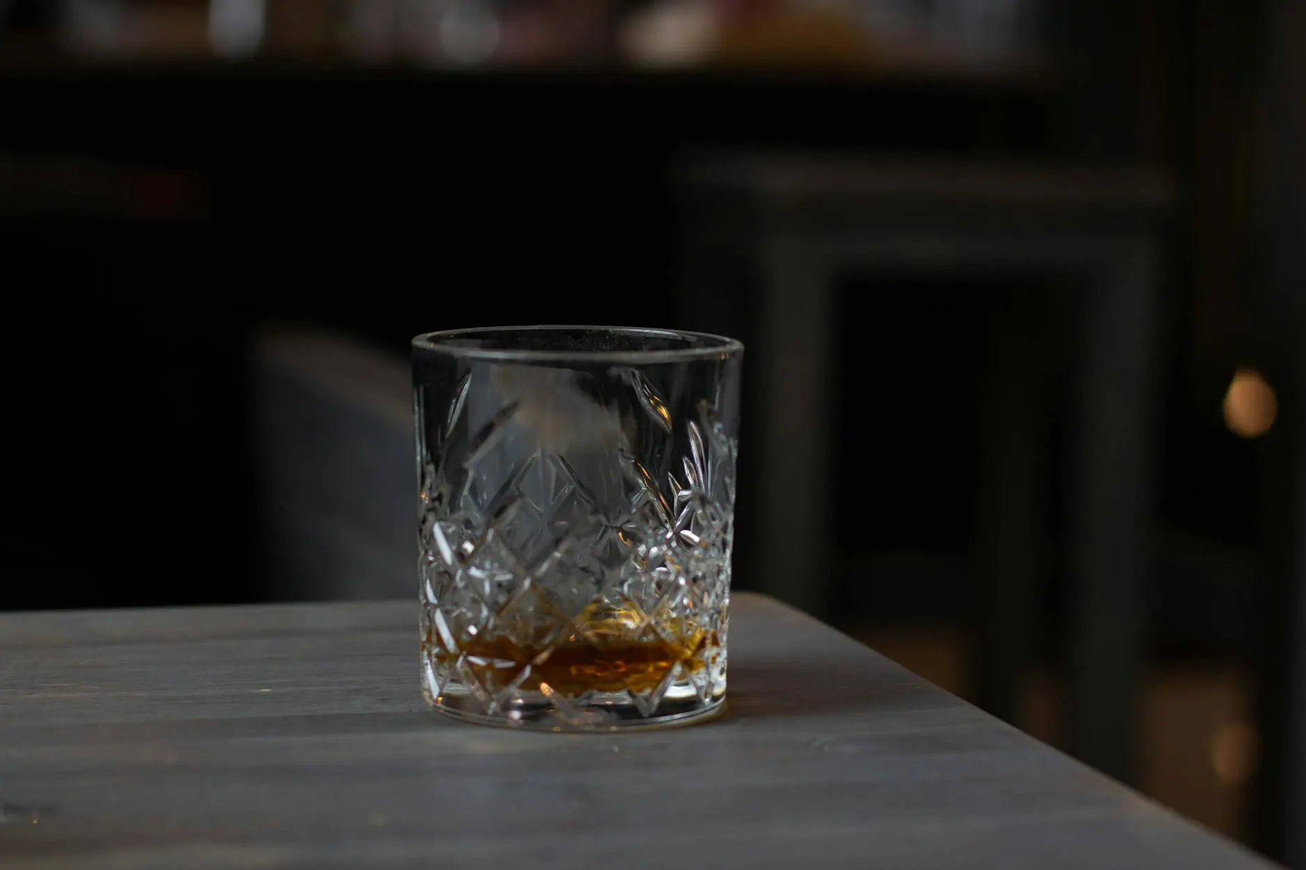 What to Mix with Scotch Whisky: Popular Mixers