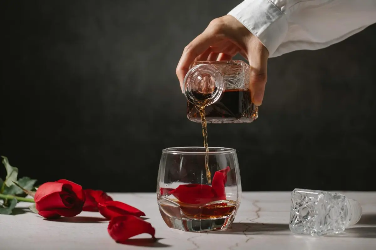 Discover What To Mix With Scotch Whisky For Perfect Cocktail